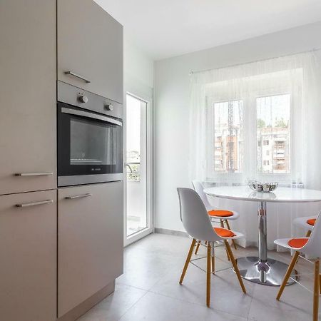 Saten Suite Apartment Near The Beach Poreč Extérieur photo