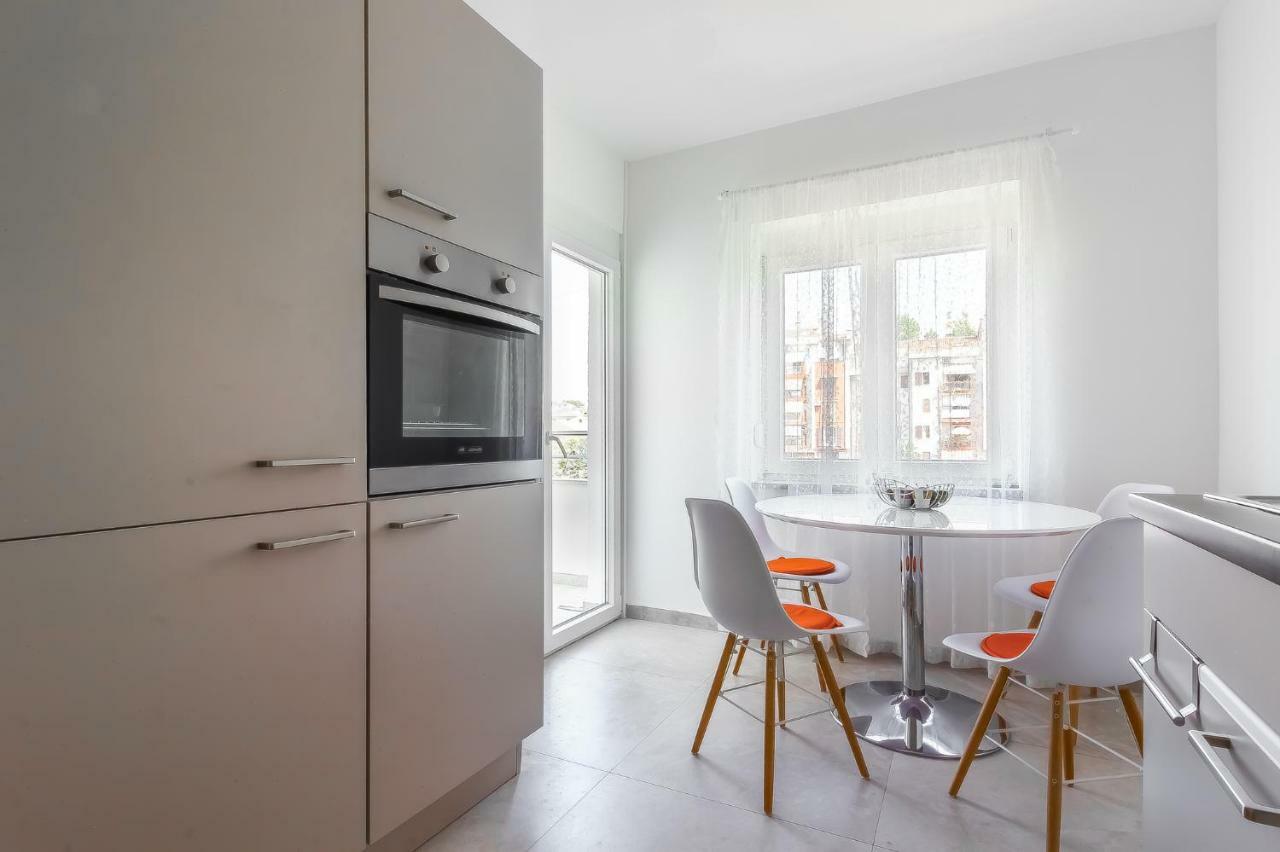 Saten Suite Apartment Near The Beach Poreč Extérieur photo