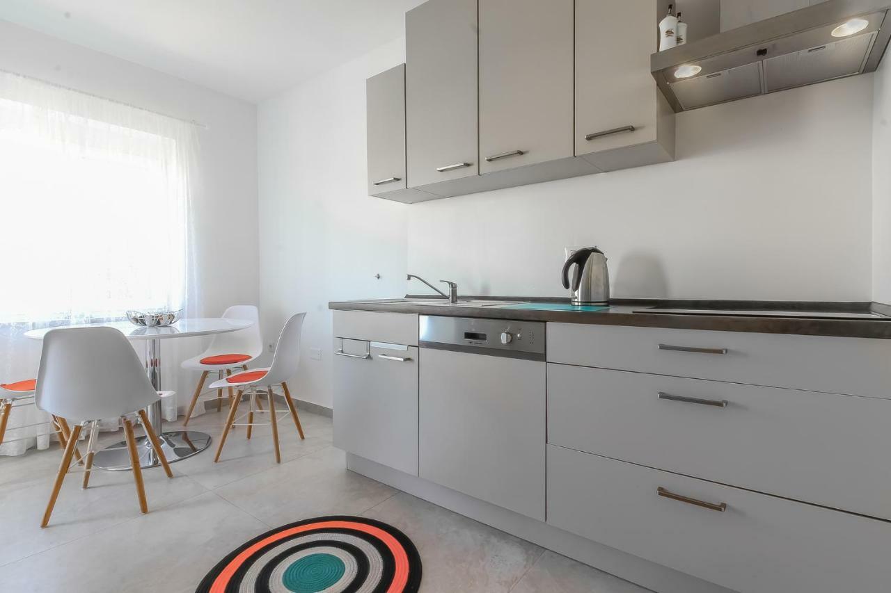 Saten Suite Apartment Near The Beach Poreč Extérieur photo